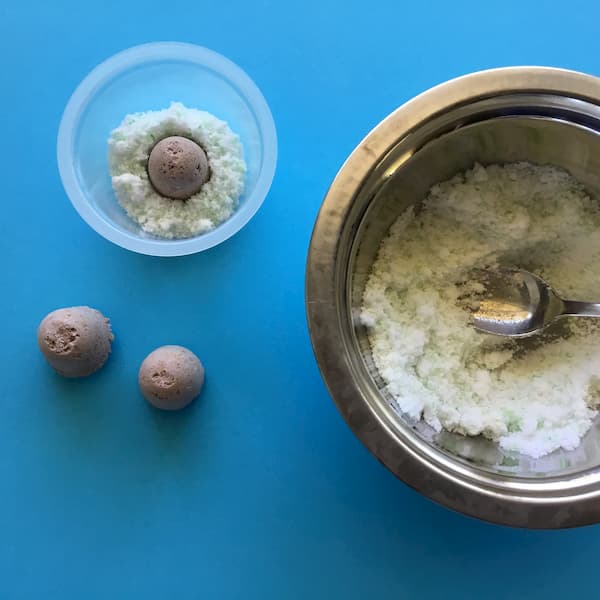 bath bomb embed sitting in mold