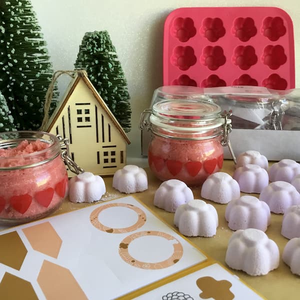 strawberry sugar scrub in ikea glass jars, mauve shower melts, ikea labels and ice tray
