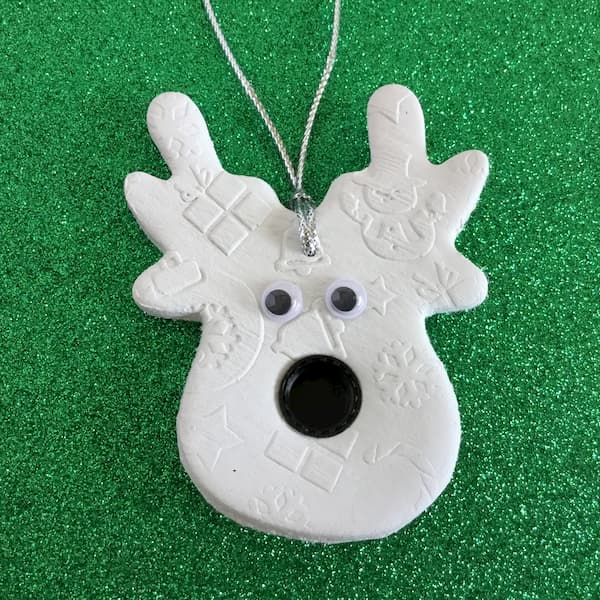clay reindeer with embedded cap