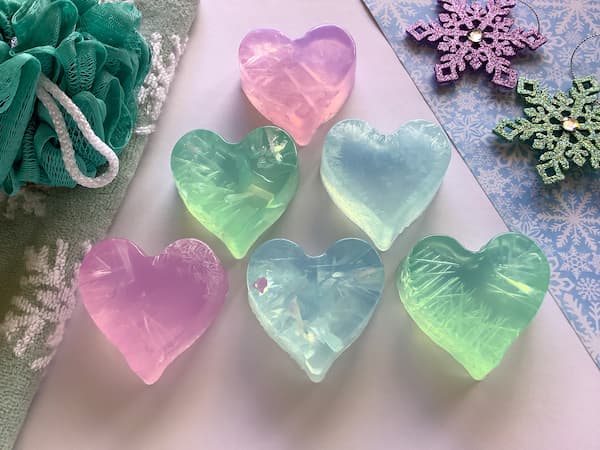crystallised soap effect heart-shaped soap bars
